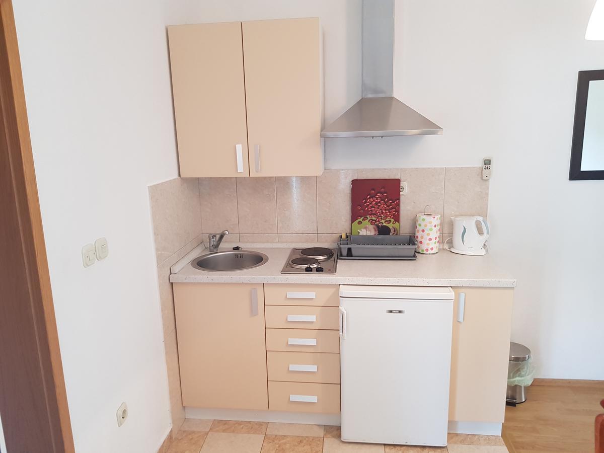 Apartment Mira Маріна Екстер'єр фото